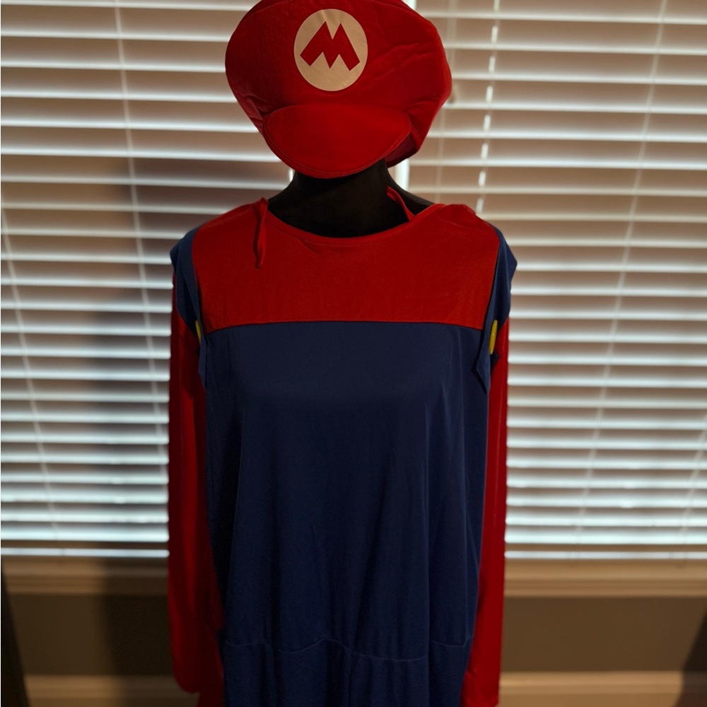 Super Mario costume